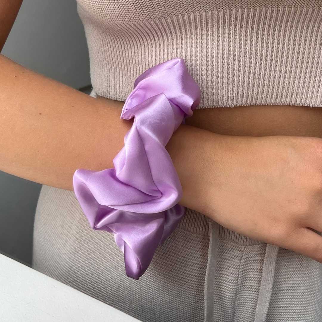 Silke scrunchie purple